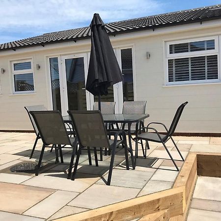 Mundesley Holiday Village エクステリア 写真