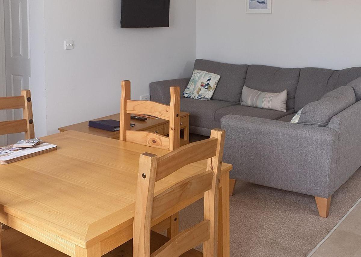 Mundesley Holiday Village エクステリア 写真