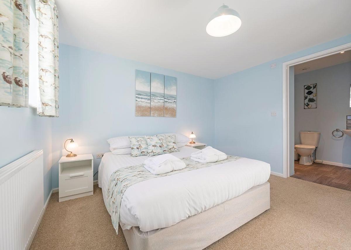 Mundesley Holiday Village エクステリア 写真