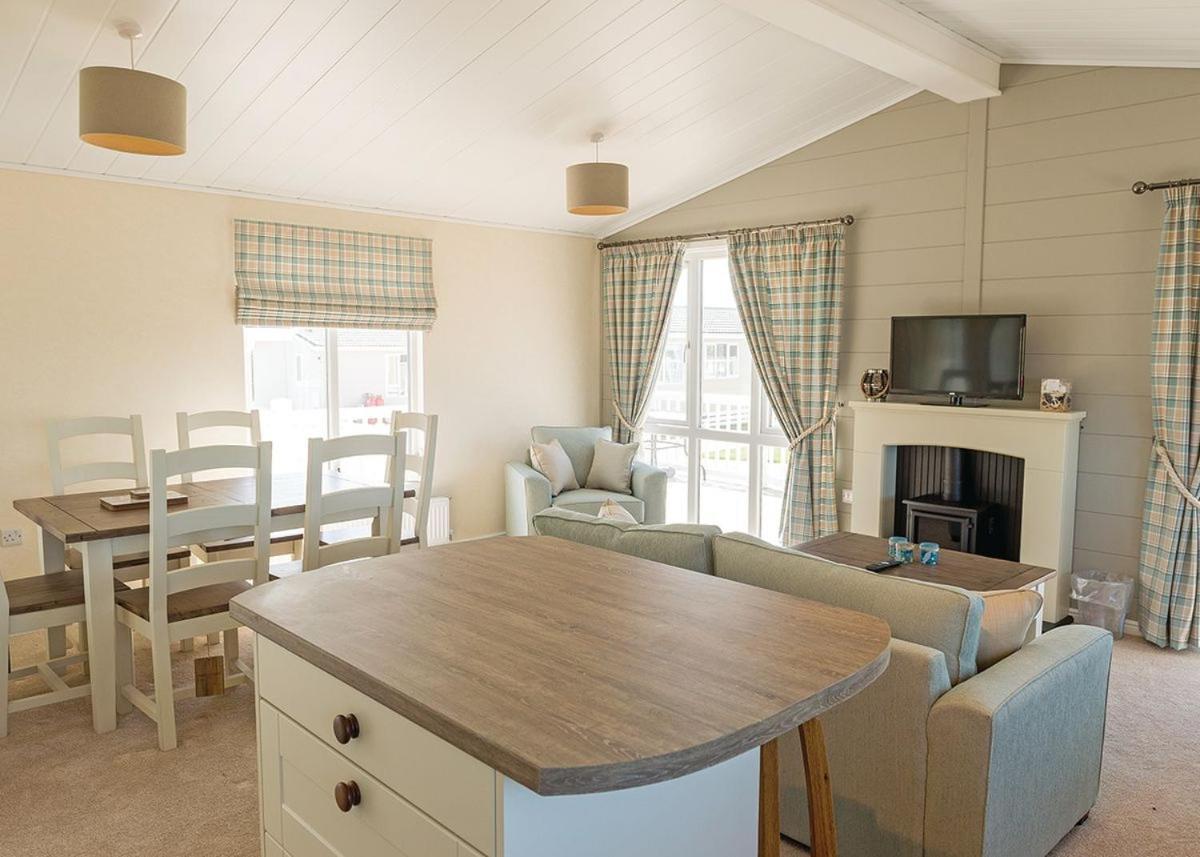 Mundesley Holiday Village エクステリア 写真