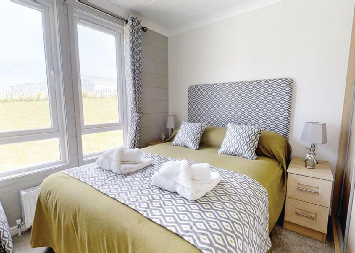 Mundesley Holiday Village エクステリア 写真