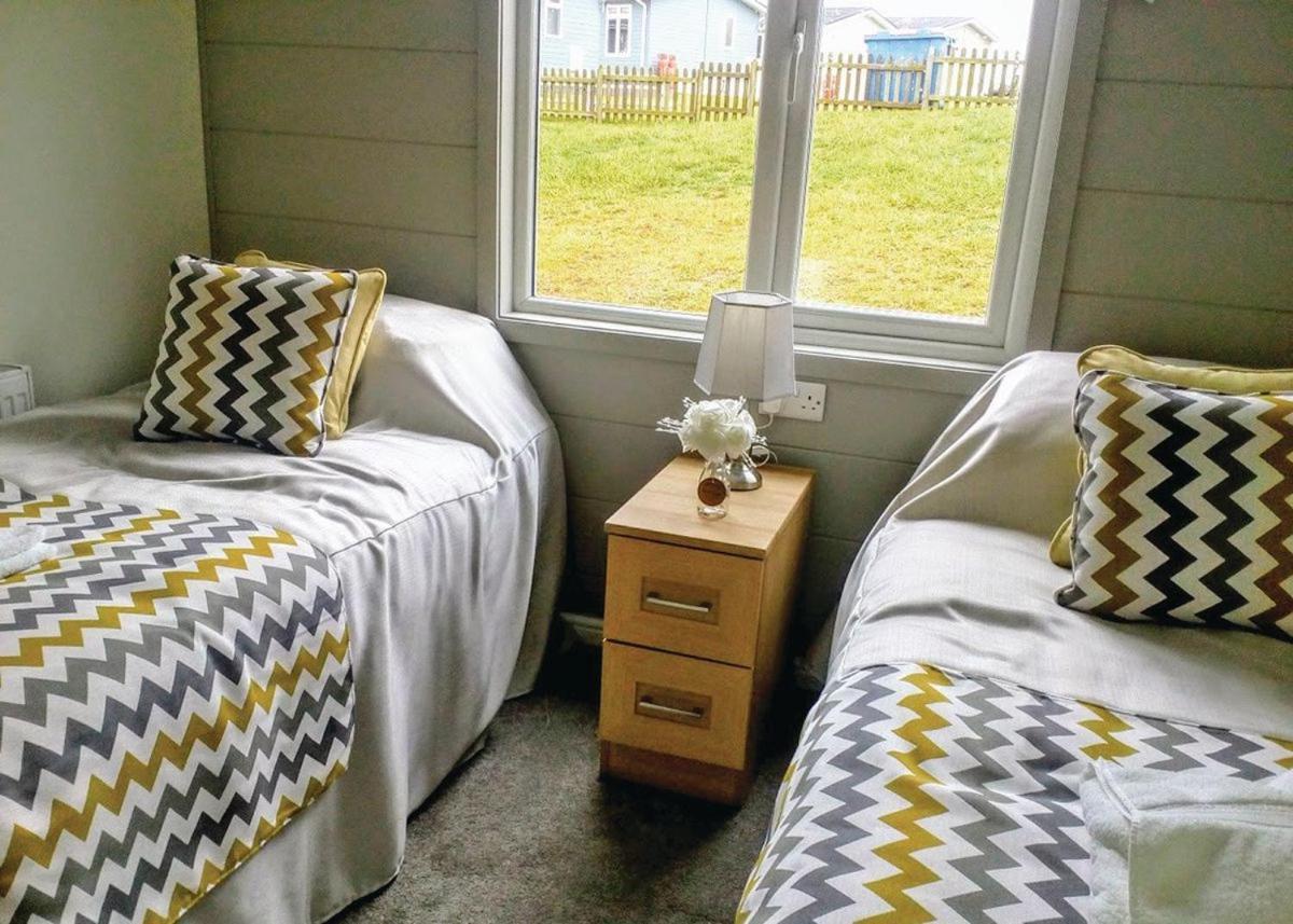 Mundesley Holiday Village エクステリア 写真